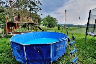 Chata na samot� - baz�n a h�i�t� - Host�nsk� vrchy