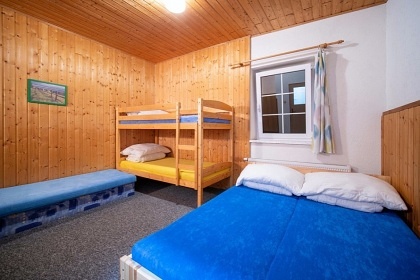 Kru�nohorsk� chalupa se zahradou - Horn� Blatn�