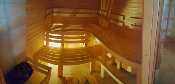 Kru�nohorsk� chalupa se zahradou - Horn� Blatn�