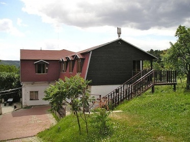 Chata a stany - Ch�ibsk� lesy - hrad Buchlov