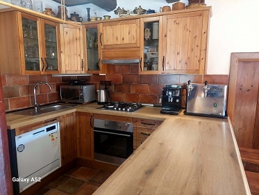 Roubenka s baz�nem - �ern� hora - Jansk� L�zn�
