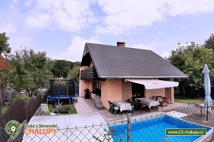 Recenze: Priv�t s baz�nem - chata Vojslavice - �ebr�k