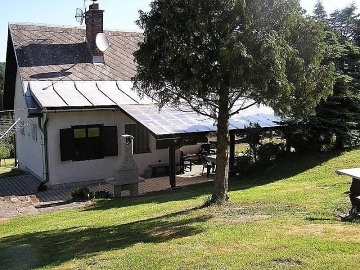 Chata s baz�nem - V�hled na Krkono�e - Benecko