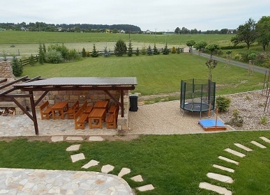 Chalupa s baz�nem - �esk� r�j - L�zn� B�lohrad