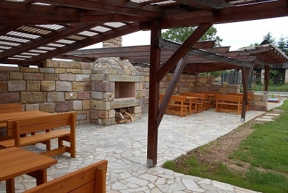 Chalupa s baz�nem - �esk� r�j - L�zn� B�lohrad