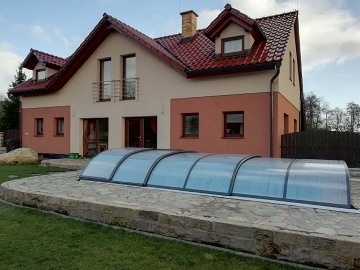 Chalupa s baz�nem - �esk� r�j - L�zn� B�lohrad