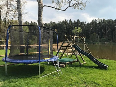 Chata u Sýkorského rybníka - osada Mříč