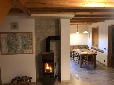 Chata u S�korsk�ho rybn�ka - CHKO Blansk� les