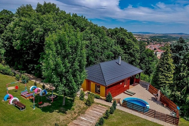 Chata s baznem - Bl Karpaty - Velk Pavlovice