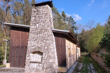 Chata u Slapské přehrady - zámek Konopiště