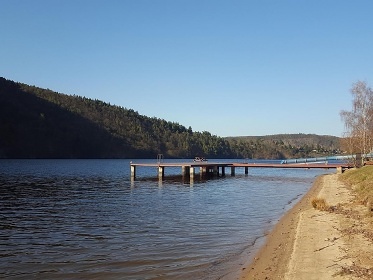 Chata u Slapsk� p�ehrady - z�mek Konopi�t�