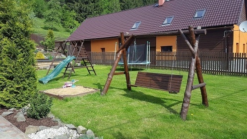 Rodinn chalupa s baznem - Tnsk Beskydy