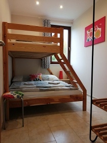 Chalupa s baz�nem �esk� r�j - Kloko�sk� sk�ly