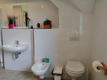 Chalupa s baz�nem �esk� r�j - Kloko�sk� sk�ly