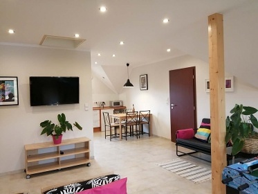 Chalupa s baz�nem �esk� r�j - Kloko�sk� sk�ly