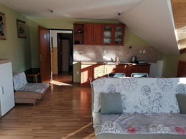 Chalupa s baznem - Buchlov - Chibsk vrchy