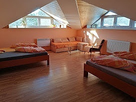 Chalupa s baznem - Buchlov - Chibsk vrchy