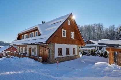 Roubenka NA SJEZDOVCE - Černý Důl - Krkonoše