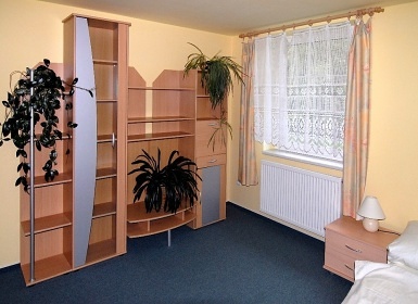 Chalupa u skaln�ho m�sta - CHKO Broumovsko