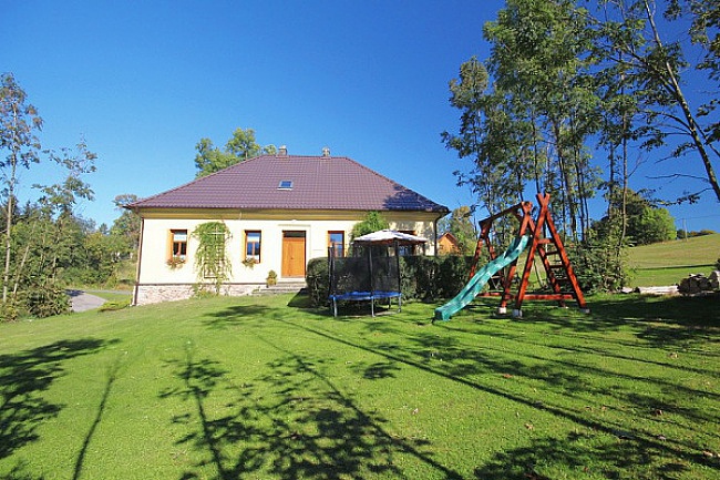 Chalupa Orlick� hory - vnit�n� baz�n - Zdobnice