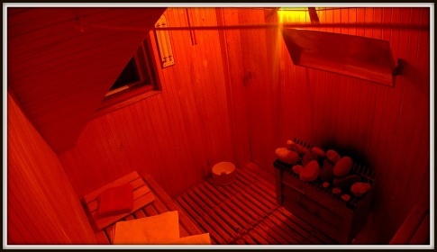 Chalupa s baz�nem - Jizersk� hory a Krkono�e