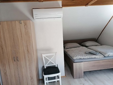 Chalupa u Holanskch rybnk v Mchov kraji