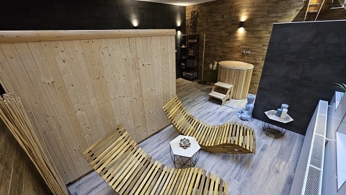 Chalupa s baz�nem - Such� Vrch - Bukov� Hora