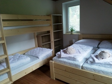 Chalupa s baz�nem - Such� Vrch - Bukov� Hora