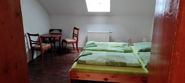 Chalupa s baz�nem - �ern� hora - Krkono�e