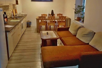 Chalupa s baz�nem - �ern� hora - Krkono�e