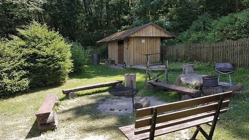 Chalupa s baz�nem - Hruboskalsko - �esk� r�j