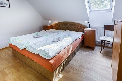 Chalupa ���rsk� vrchy - hrad �tarkov - Jimramov