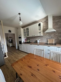 Chalupa s baz�nem - ��slav - Kutn� Hora