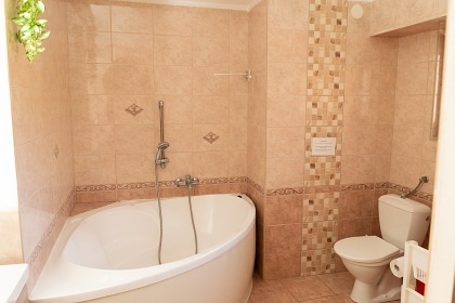 Chalupa s baz�nem - ��slav - Kutn� Hora