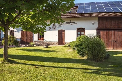 Chalupa s baz�nem - ��slav - Kutn� Hora