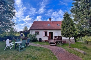 Chalupa a vinn sklep - Broumovsk stny