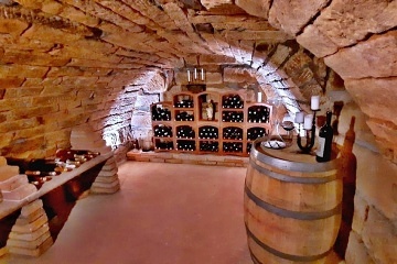 Chalupa a vinn sklep - Broumovsk stny