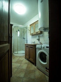 Chalupa a vinn sklep - Broumovsk stny