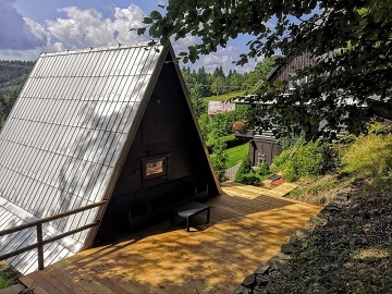 Chata s v�hledem Vala�sko - cyklostezka Be�va