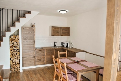 Chata s v�hledem Vala�sko - cyklostezka Be�va