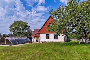 Chalupa s bazénem - Dvůr Králové nad Labem
