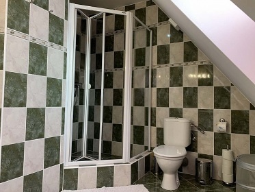 Chalupa s baz�nem - Dv�r Kr�lov� nad Labem