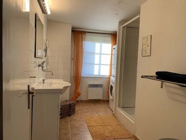 Chalupa s baz�nem - Dv�r Kr�lov� nad Labem