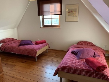 Chalupa s baz�nem - Dv�r Kr�lov� nad Labem