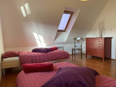 Chalupa s baz�nem - Dv�r Kr�lov� nad Labem