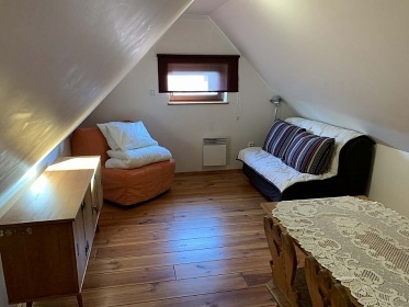 Chalupa s baz�nem - Dv�r Kr�lov� nad Labem