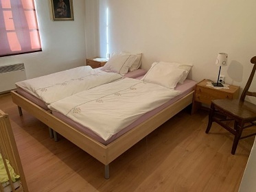 Chalupa s baz�nem - Dv�r Kr�lov� nad Labem