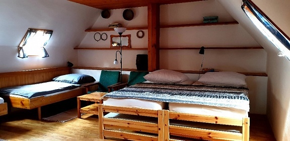 Chalupa s baz�nem - Park Mon�nec - Zoo V�trovy