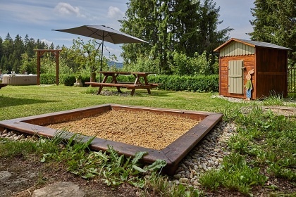 Chalupa sauna a vířivka - Tanvaldský pičák