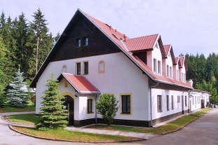 Chaty a h�jovna CHKO Blan�k - Mlad� Vo�ice